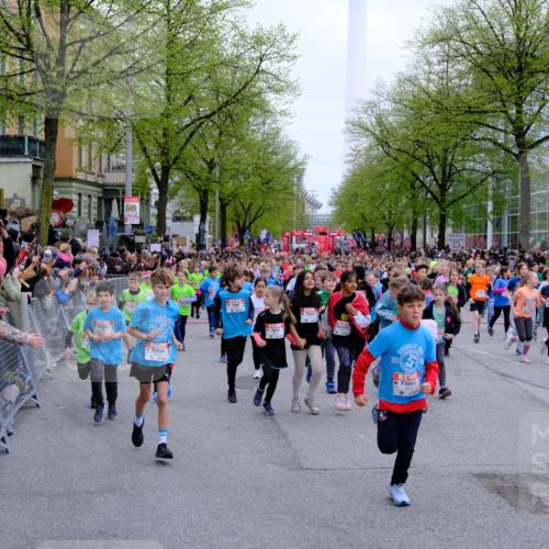 25.04.2026 - Das Zehntel Tim E. http://msf.ph/oto/9572325 25.04.2026 10:31:39 Ziel  meine-sportfotos.de
