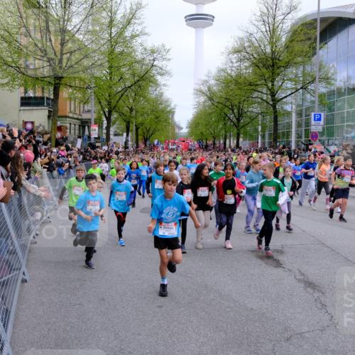 25.04.2026 - Das Zehntel Tim E. http://msf.ph/oto/9572330 25.04.2026 10:31:40 Ziel  meine-sportfotos.de