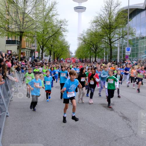 25.04.2026 - Das Zehntel Tim E. http://msf.ph/oto/9572331 25.04.2026 10:31:40 Ziel  meine-sportfotos.de