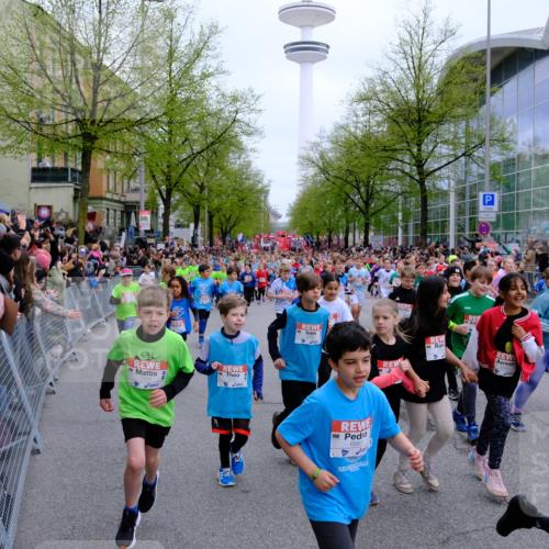 25.04.2026 - Das Zehntel Tim E. http://msf.ph/oto/9572338 25.04.2026 10:31:41 Ziel  meine-sportfotos.de