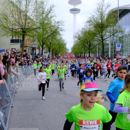 25.04.2026 - Das Zehntel Tim E. http://msf.ph/oto/9572349 25.04.2026 10:31:44 Ziel  meine-sportfotos.de