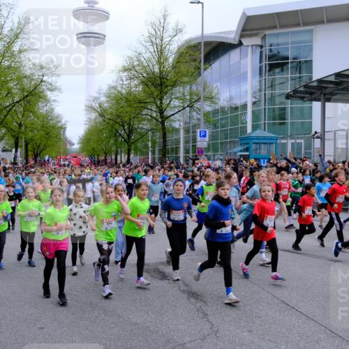25.04.2026 - Das Zehntel Tim E. http://msf.ph/oto/9572366 25.04.2026 10:31:47 Ziel  meine-sportfotos.de