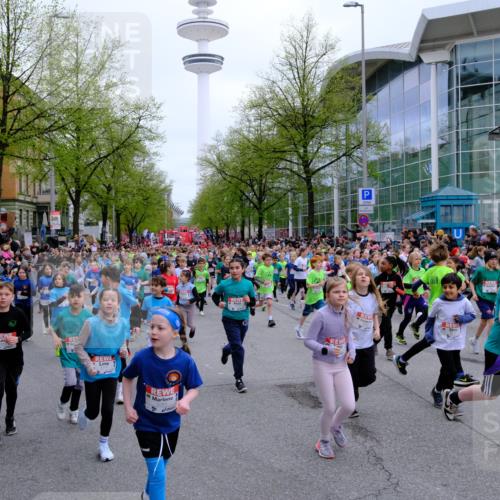 25.04.2026 - Das Zehntel Tim E. http://msf.ph/oto/9572392 25.04.2026 10:31:52 Ziel  meine-sportfotos.de