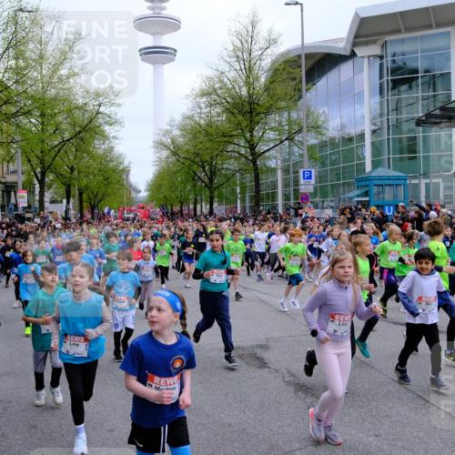 25.04.2026 - Das Zehntel Tim E. http://msf.ph/oto/9572395 25.04.2026 10:31:52 Ziel  meine-sportfotos.de