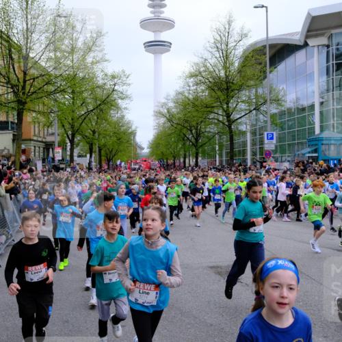 25.04.2026 - Das Zehntel Tim E. http://msf.ph/oto/9572396 25.04.2026 10:31:53 Ziel  meine-sportfotos.de