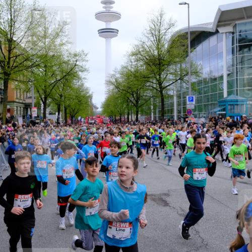 25.04.2026 - Das Zehntel Tim E. http://msf.ph/oto/9572398 25.04.2026 10:31:53 Ziel  meine-sportfotos.de