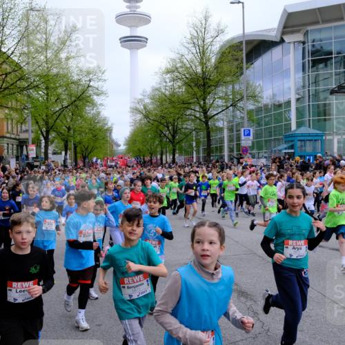 25.04.2026 - Das Zehntel Tim E. http://msf.ph/oto/9572400 25.04.2026 10:31:53 Ziel  meine-sportfotos.de