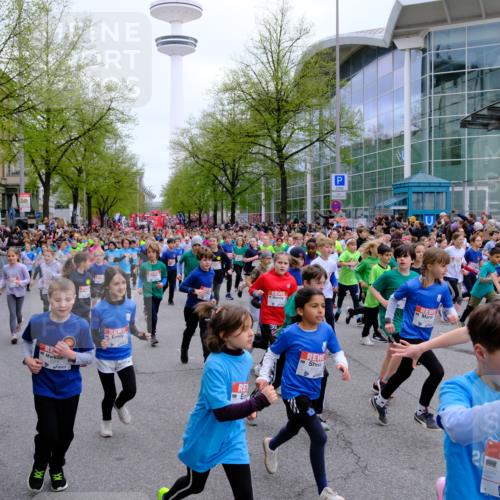 25.04.2026 - Das Zehntel Tim E. http://msf.ph/oto/9572407 25.04.2026 10:31:55 Ziel  meine-sportfotos.de