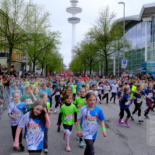 25.04.2026 - Das Zehntel Tim E. http://msf.ph/oto/9572448 25.04.2026 10:32:01 Ziel  meine-sportfotos.de