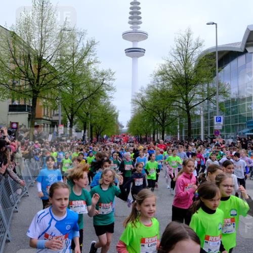 25.04.2026 - Das Zehntel Tim E. http://msf.ph/oto/9572452 25.04.2026 10:32:02 Ziel  meine-sportfotos.de