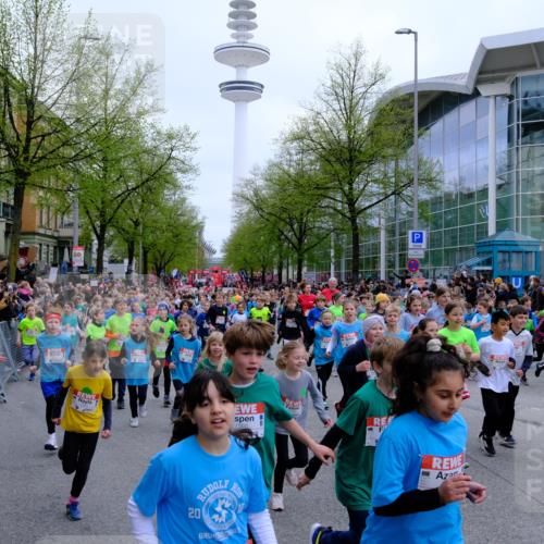 25.04.2026 - Das Zehntel Tim E. http://msf.ph/oto/9572463 25.04.2026 10:32:03 Ziel  meine-sportfotos.de