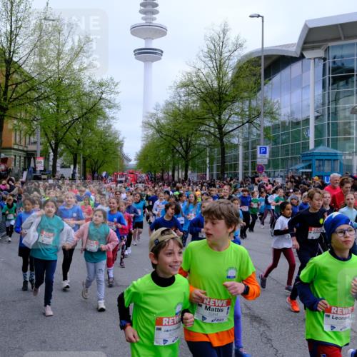 25.04.2026 - Das Zehntel Tim E. http://msf.ph/oto/9572487 25.04.2026 10:32:07 Ziel  meine-sportfotos.de