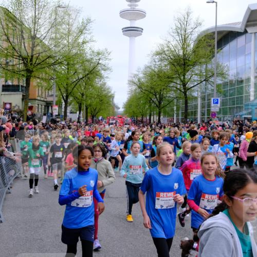 25.04.2026 - Das Zehntel Tim E. http://msf.ph/oto/9572496 25.04.2026 10:32:09 Ziel  meine-sportfotos.de