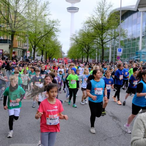 25.04.2026 - Das Zehntel Tim E. http://msf.ph/oto/9572505 25.04.2026 10:32:10 Ziel  meine-sportfotos.de