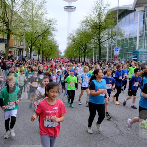 25.04.2026 - Das Zehntel Tim E. http://msf.ph/oto/9572506 25.04.2026 10:32:10 Ziel  meine-sportfotos.de