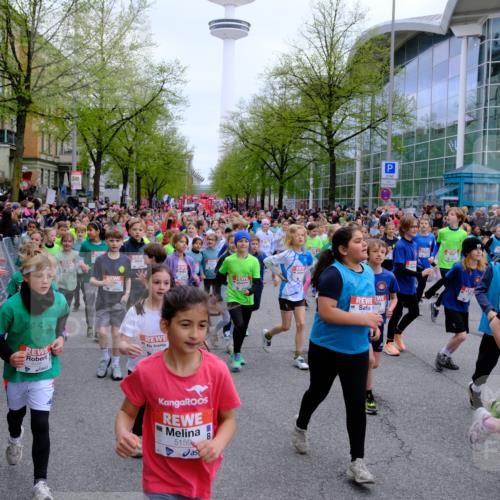 25.04.2026 - Das Zehntel Tim E. http://msf.ph/oto/9572507 25.04.2026 10:32:10 Ziel  meine-sportfotos.de