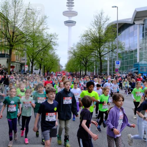 25.04.2026 - Das Zehntel Tim E. http://msf.ph/oto/9572515 25.04.2026 10:32:12 Ziel  meine-sportfotos.de