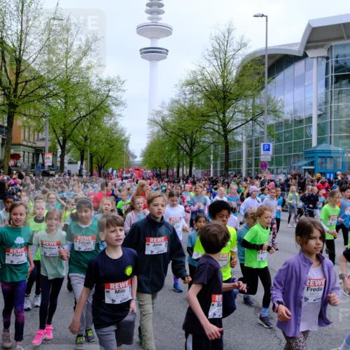 25.04.2026 - Das Zehntel Tim E. http://msf.ph/oto/9572517 25.04.2026 10:32:13 Ziel  meine-sportfotos.de