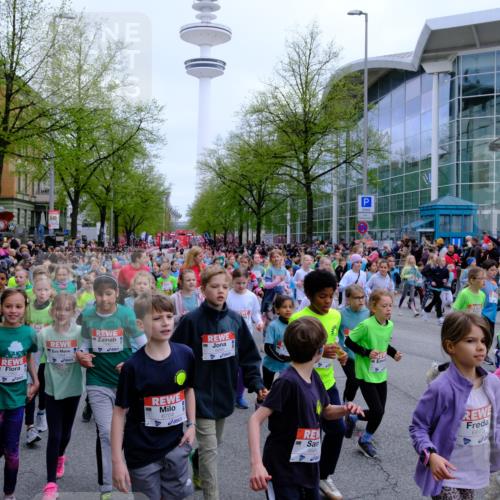 25.04.2026 - Das Zehntel Tim E. http://msf.ph/oto/9572518 25.04.2026 10:32:13 Ziel  meine-sportfotos.de