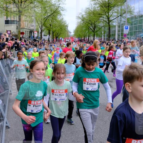 25.04.2026 - Das Zehntel Tim E. http://msf.ph/oto/9572524 25.04.2026 10:32:14 Ziel  meine-sportfotos.de