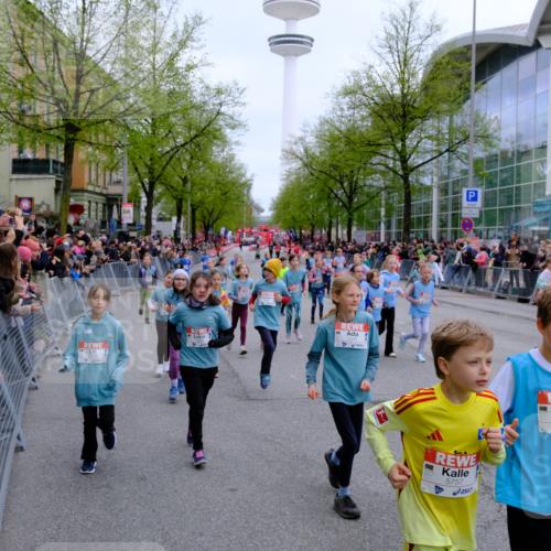 25.04.2026 - Das Zehntel Tim E. http://msf.ph/oto/9572534 25.04.2026 10:32:18 Ziel  meine-sportfotos.de