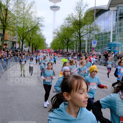 25.04.2026 - Das Zehntel Tim E. http://msf.ph/oto/9572540 25.04.2026 10:32:20 Ziel  meine-sportfotos.de