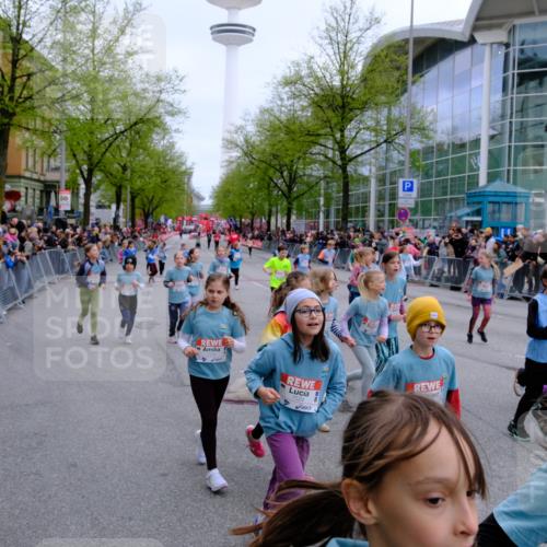 25.04.2026 - Das Zehntel Tim E. http://msf.ph/oto/9572541 25.04.2026 10:32:20 Ziel  meine-sportfotos.de