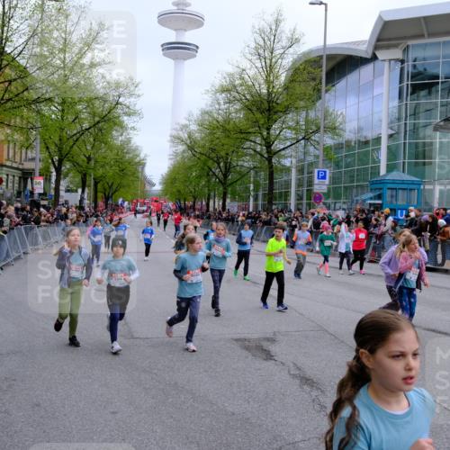 25.04.2026 - Das Zehntel Tim E. http://msf.ph/oto/9572549 25.04.2026 10:32:21 Ziel  meine-sportfotos.de
