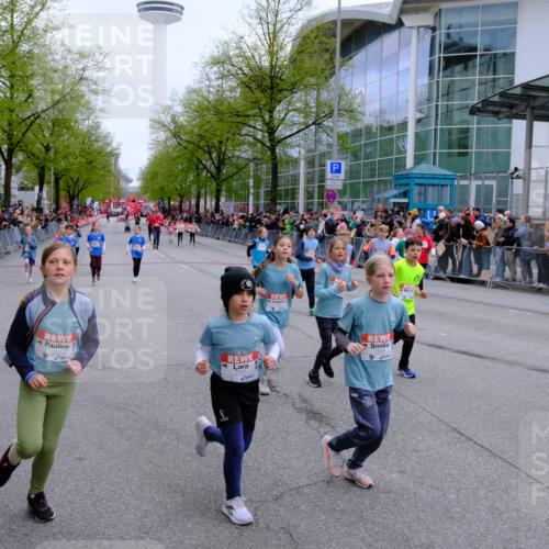 25.04.2026 - Das Zehntel Tim E. http://msf.ph/oto/9572557 25.04.2026 10:32:23 Ziel  meine-sportfotos.de