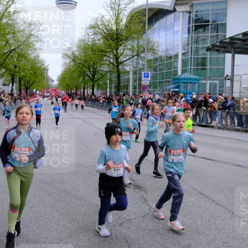 25.04.2026 - Das Zehntel Tim E. http://msf.ph/oto/9572558 25.04.2026 10:32:23 Ziel  meine-sportfotos.de