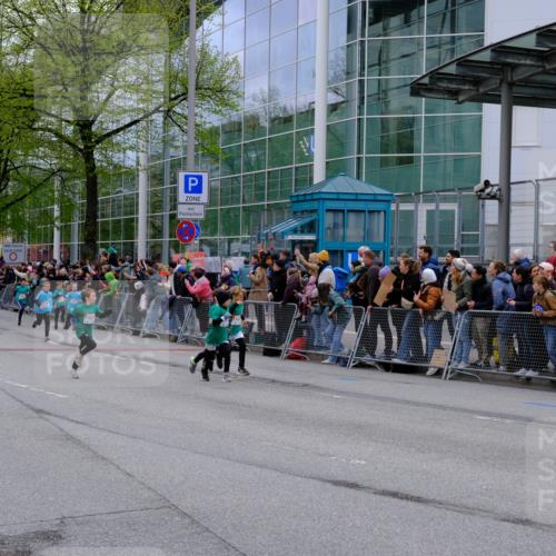 25.04.2026 - Das Zehntel Tim E. http://msf.ph/oto/9572587 25.04.2026 10:33:09 Ziel  meine-sportfotos.de
