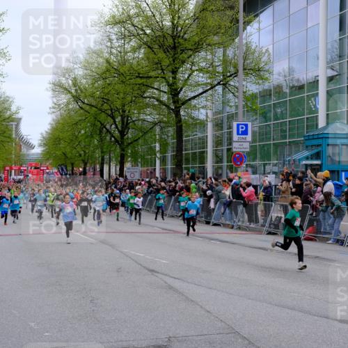 25.04.2026 - Das Zehntel Tim E. http://msf.ph/oto/9572590 25.04.2026 10:33:10 Ziel  meine-sportfotos.de