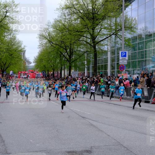 25.04.2026 - Das Zehntel Tim E. http://msf.ph/oto/9572597 25.04.2026 10:33:11 Ziel  meine-sportfotos.de