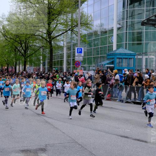 25.04.2026 - Das Zehntel Tim E. http://msf.ph/oto/9572616 25.04.2026 10:33:14 Ziel  meine-sportfotos.de