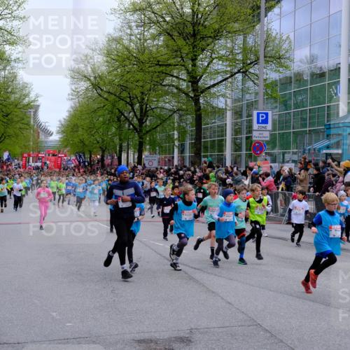 25.04.2026 - Das Zehntel Tim E. http://msf.ph/oto/9572622 25.04.2026 10:33:15 Ziel  meine-sportfotos.de