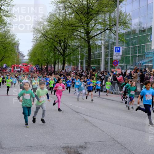 25.04.2026 - Das Zehntel Tim E. http://msf.ph/oto/9572635 25.04.2026 10:33:18 Ziel  meine-sportfotos.de