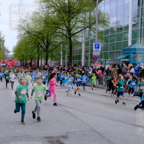 25.04.2026 - Das Zehntel Tim E. http://msf.ph/oto/9572638 25.04.2026 10:33:18 Ziel  meine-sportfotos.de