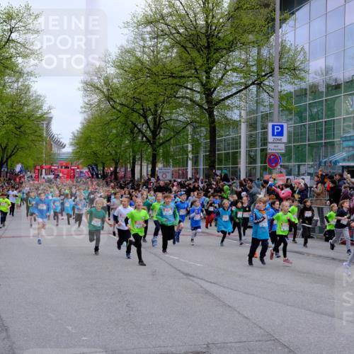 25.04.2026 - Das Zehntel Tim E. http://msf.ph/oto/9572649 25.04.2026 10:33:20 Ziel  meine-sportfotos.de
