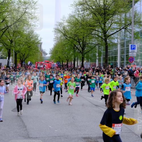 25.04.2026 - Das Zehntel Tim E. http://msf.ph/oto/9572714 25.04.2026 10:33:32 Ziel  meine-sportfotos.de