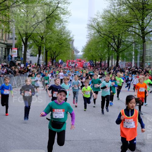 25.04.2026 - Das Zehntel Tim E. http://msf.ph/oto/9572735 25.04.2026 10:33:35 Ziel  meine-sportfotos.de