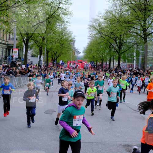 25.04.2026 - Das Zehntel Tim E. http://msf.ph/oto/9572737 25.04.2026 10:33:36 Ziel  meine-sportfotos.de