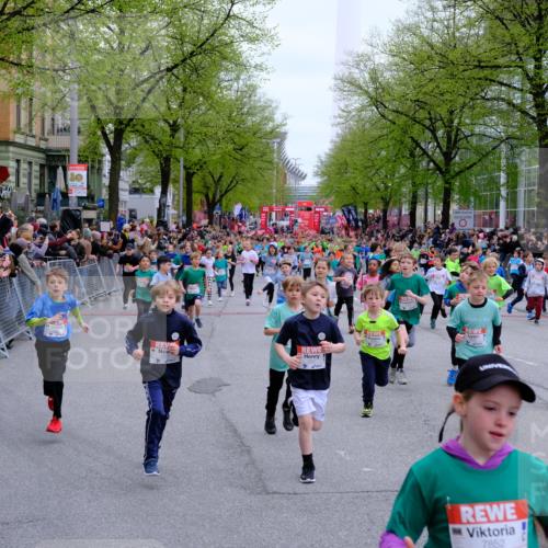 25.04.2026 - Das Zehntel Tim E. http://msf.ph/oto/9572738 25.04.2026 10:33:36 Ziel  meine-sportfotos.de