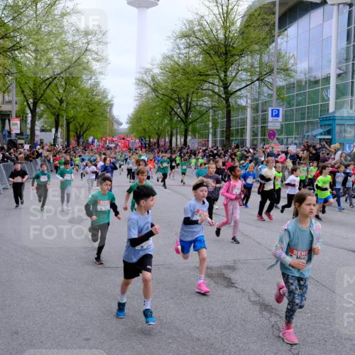 25.04.2026 - Das Zehntel Tim E. http://msf.ph/oto/9572748 25.04.2026 10:33:39 Ziel  meine-sportfotos.de