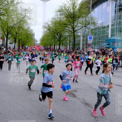 25.04.2026 - Das Zehntel Tim E. http://msf.ph/oto/9572749 25.04.2026 10:33:39 Ziel  meine-sportfotos.de