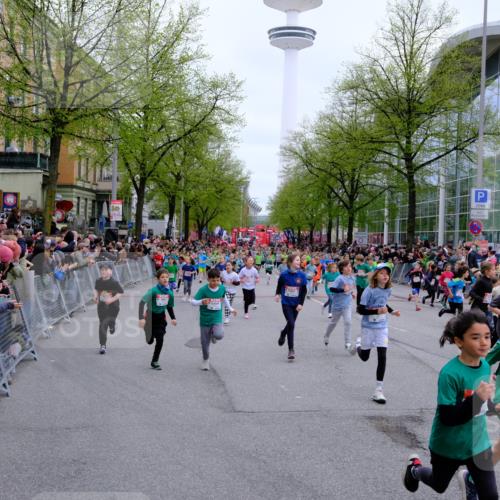 25.04.2026 - Das Zehntel Tim E. http://msf.ph/oto/9572754 25.04.2026 10:33:40 Ziel  meine-sportfotos.de