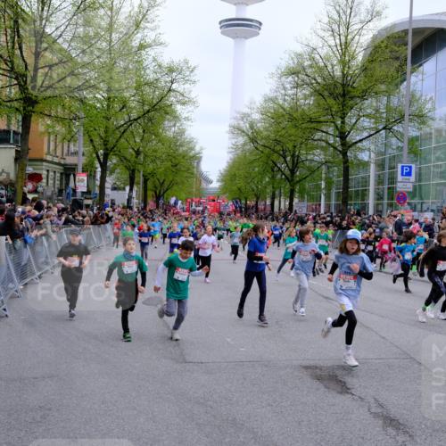 25.04.2026 - Das Zehntel Tim E. http://msf.ph/oto/9572757 25.04.2026 10:33:40 Ziel  meine-sportfotos.de