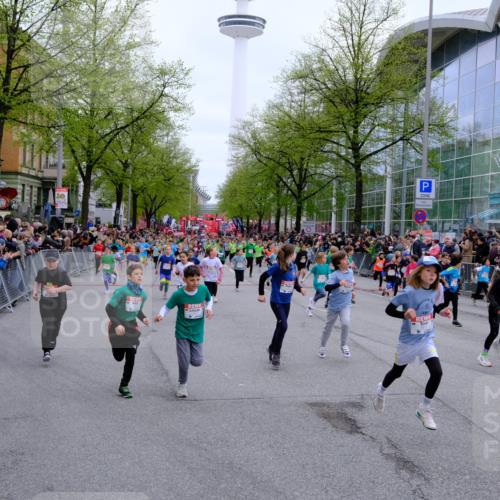 25.04.2026 - Das Zehntel Tim E. http://msf.ph/oto/9572761 25.04.2026 10:33:41 Ziel  meine-sportfotos.de