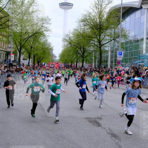 25.04.2026 - Das Zehntel Tim E. http://msf.ph/oto/9572763 25.04.2026 10:33:41 Ziel  meine-sportfotos.de