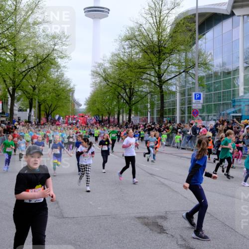 25.04.2026 - Das Zehntel Tim E. http://msf.ph/oto/9572769 25.04.2026 10:33:42 Ziel  meine-sportfotos.de