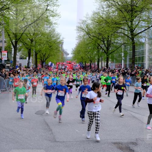 25.04.2026 - Das Zehntel Tim E. http://msf.ph/oto/9572772 25.04.2026 10:33:43 Ziel  meine-sportfotos.de